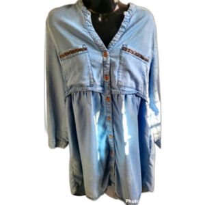 Woman's Zara jean button down shirt size M